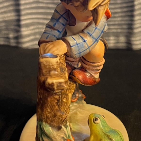 Hummel Collectible - Picture 2 of 7